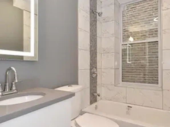 3300 S Carpenter St #2, Chicago, IL 60608
