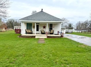 211 N Union St, Yates City, IL