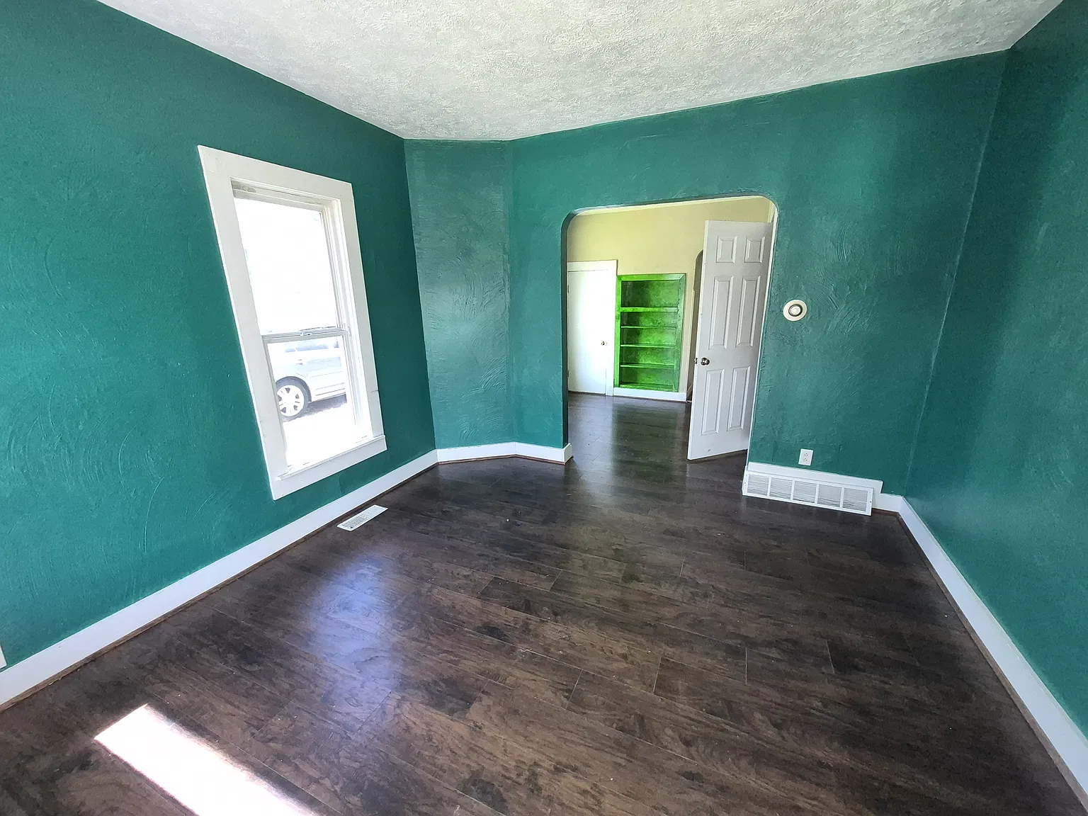 7 & 7 1/2 Earl Av - Shelby - Duplex — Photo 2