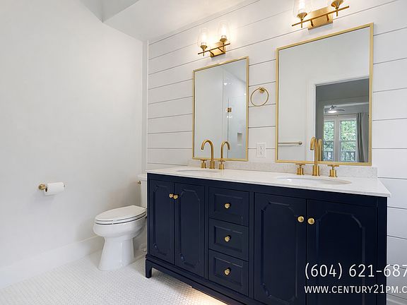 5th image of 34758 Clayburn Rd