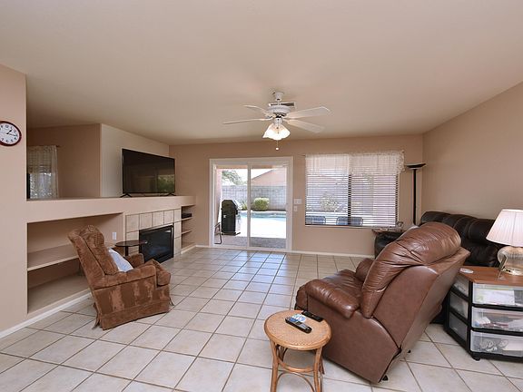 3rd image of 3733 W Runion Dr