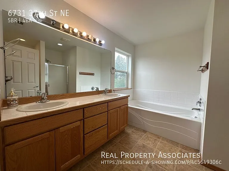 6731 37th St NE — Photo 16