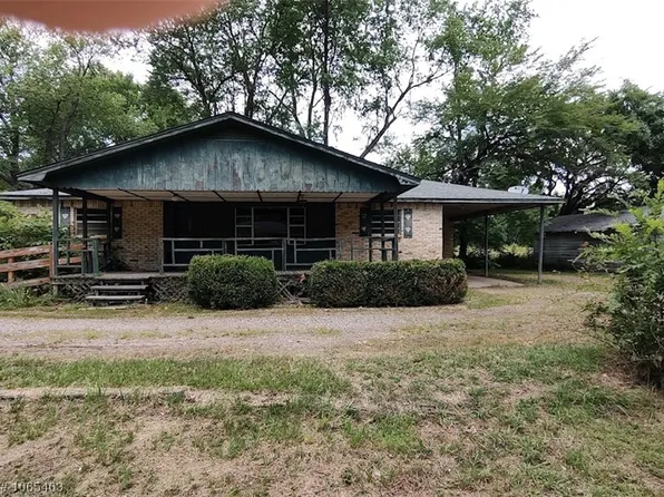 956 S Sassafras St, Booneville, AR 72927