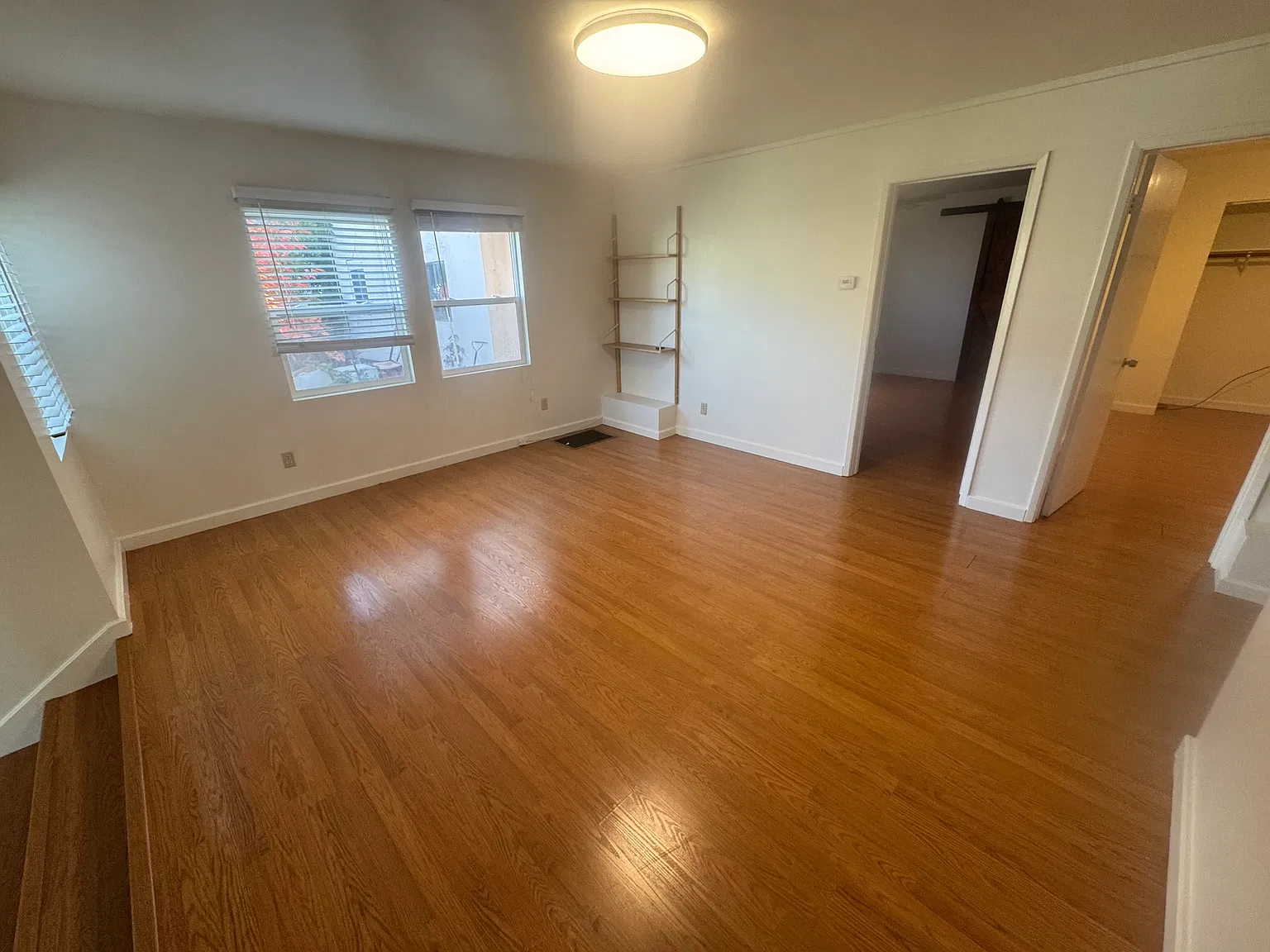 2 bed, 1100 sqft, $3,800 — Photo 4