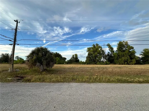2137 NE 25th Terrace Cpe, Coral, FL 33909