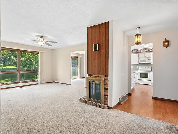 4th image of 1509 4th St