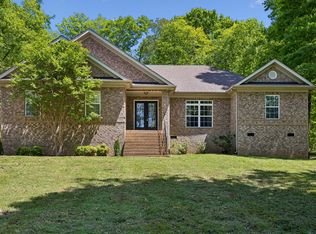 1676 Center Star Rd, Columbia, TN 38401