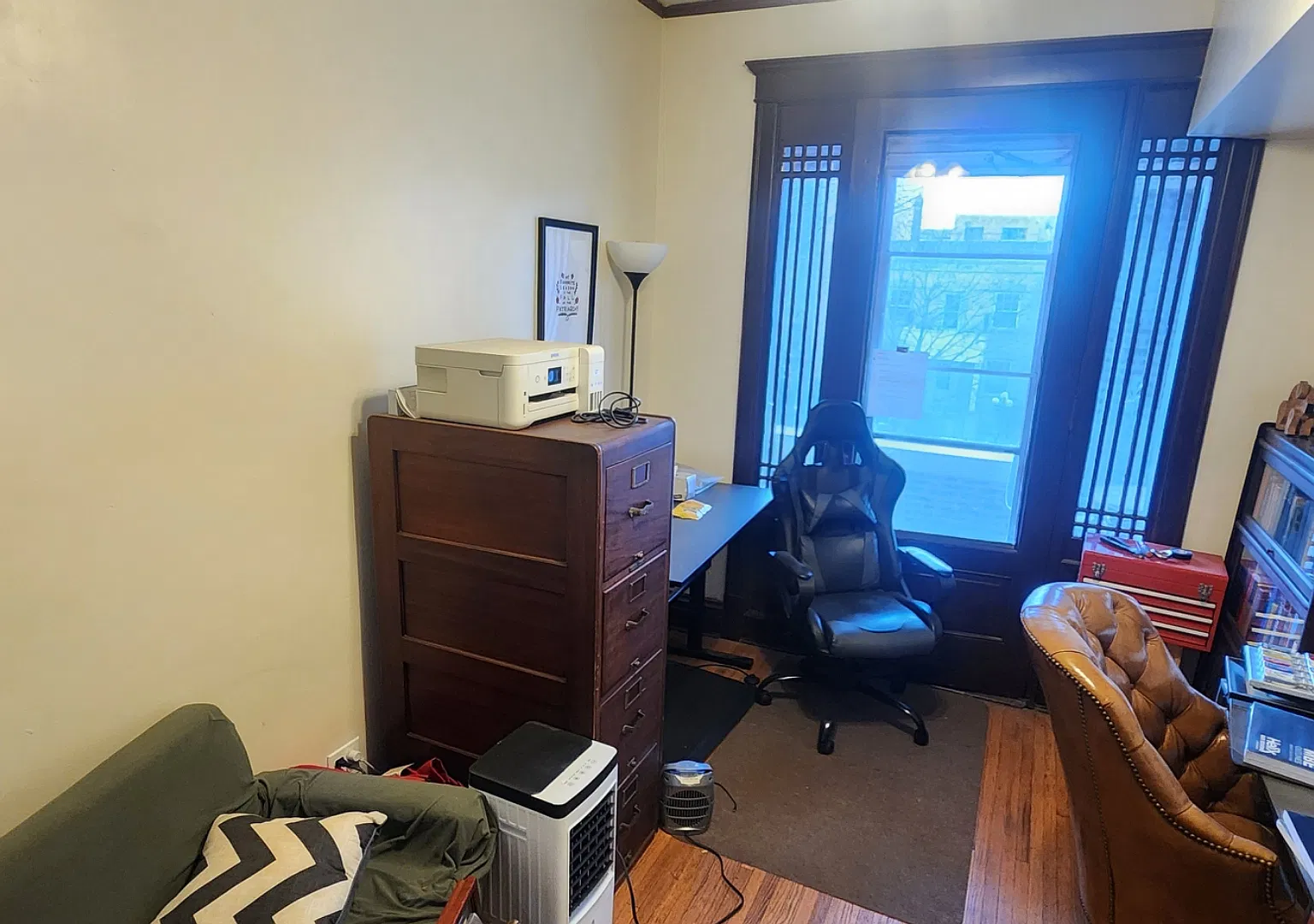 3 bed, 1800 sqft, $2,950 — Photo 2