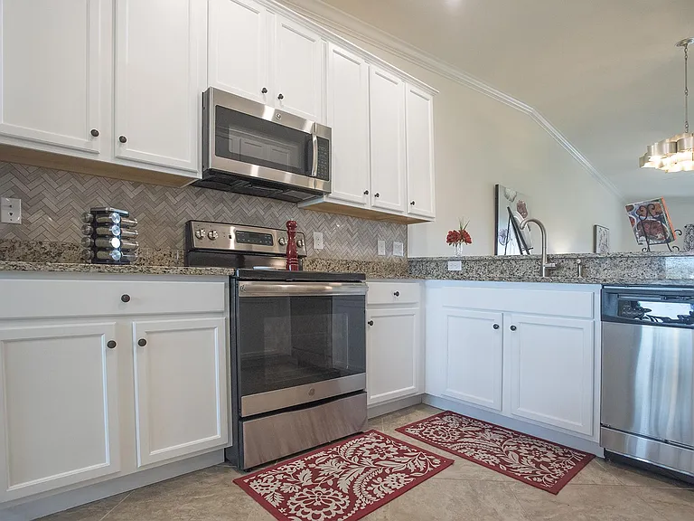 5557 Palmer Cir #205 — Photo 36
