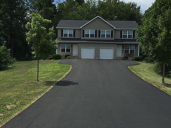 4th image of 9 Sprucewood Ct