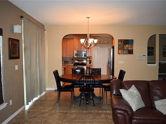 5th image of 678 Shawsbury Way