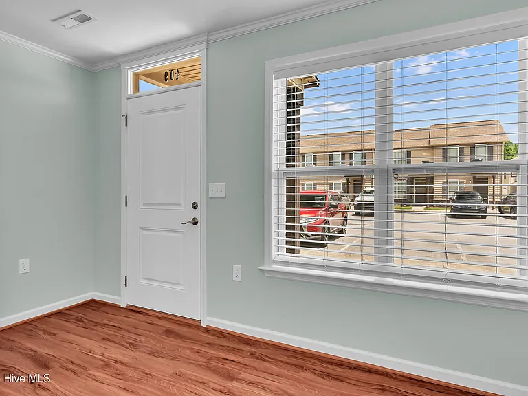 409 Sullivan Loop Rd — Photo 8