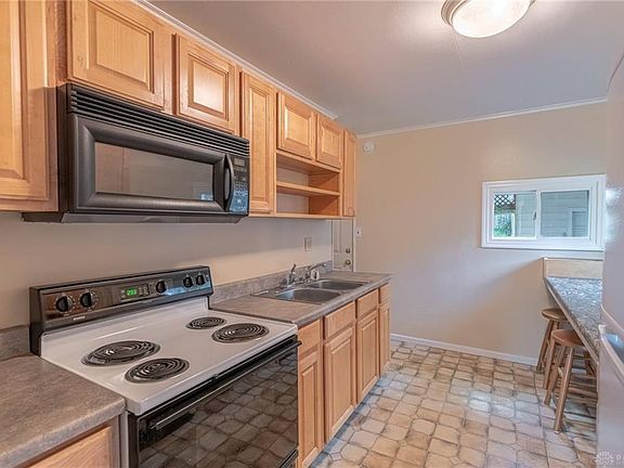 5th image of 2372 Vale Dr