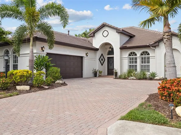 7622 Desert Inn Way, Lakewood Ranch, FL 34202
