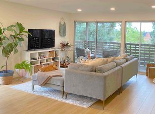 6397 Caminito Andreta, San Diego, CA 92111