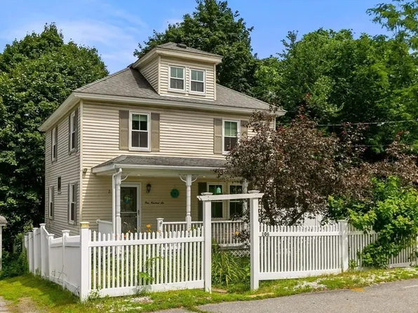 106 Gorham St, Chelmsford, MA 01824