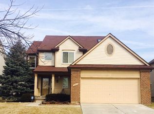 7667 Roxbury Dr, Ypsilanti, MI