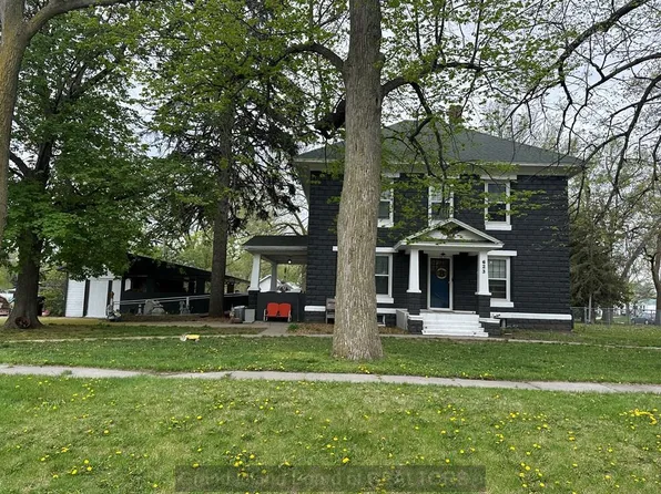 623 7th St, Fullerton, NE 68638