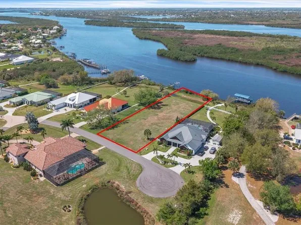 2009 Treasure Ln #17, Punta Gorda, FL 33982