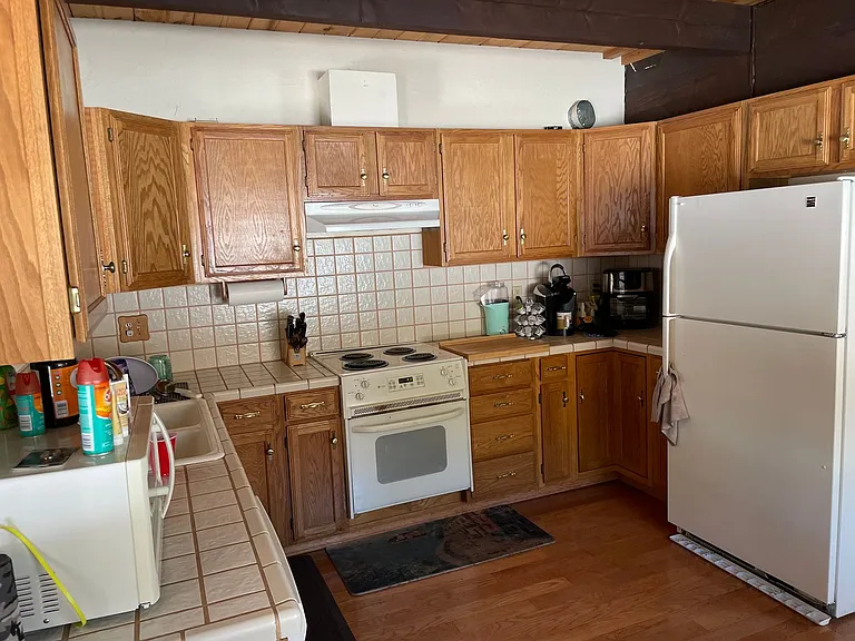 1180 Nottaway Dr — Photo 3