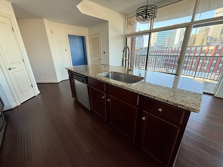 1101 Haxall Pt #615 — Photo 4