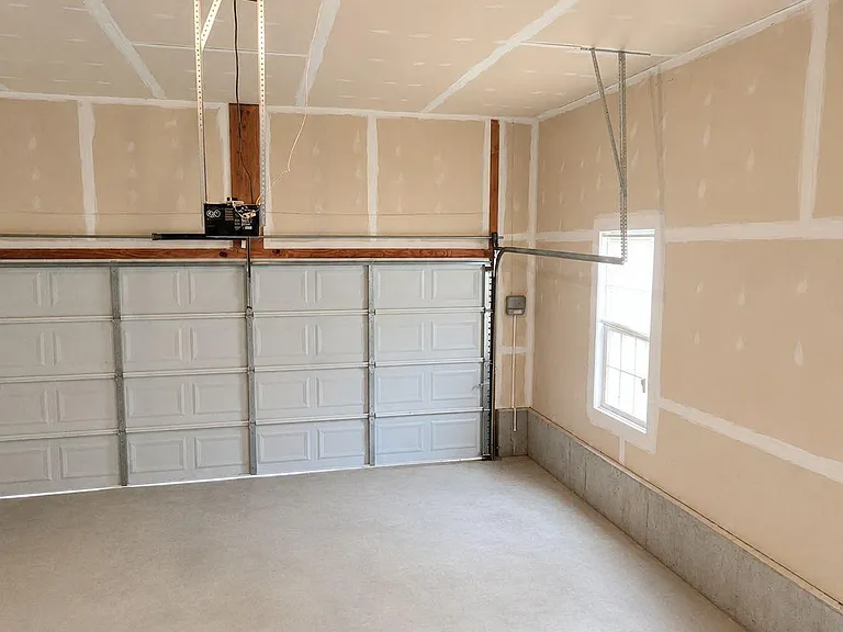 12489 Pfitzner Ct — Photo 35