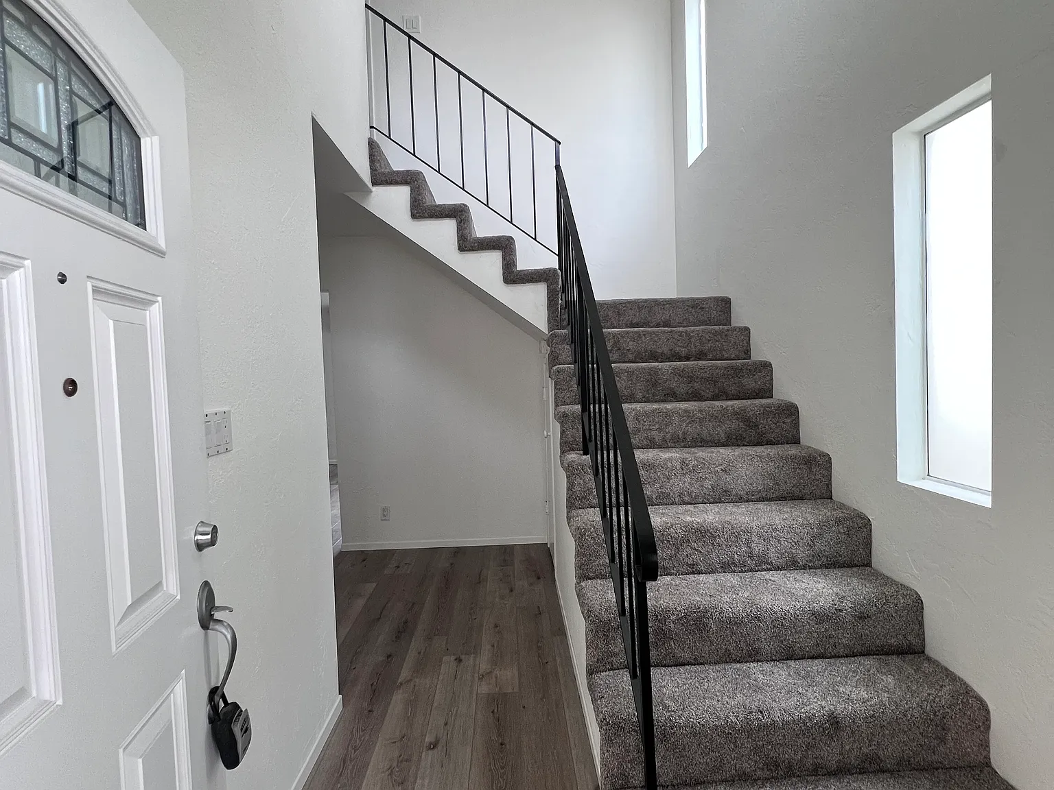 3 bed, 1570 sqft, $3,800 — Photo 4