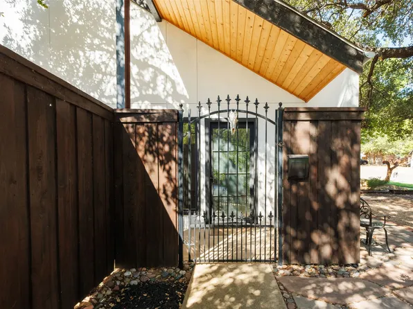 3701 W 5th St, Fort Worth, TX 76107