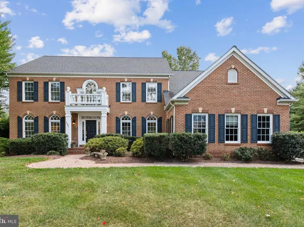 10907 Great Point Ct, Great Falls, VA 22066