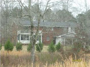 927 Center Grove Rd, La Fayette, GA 30728