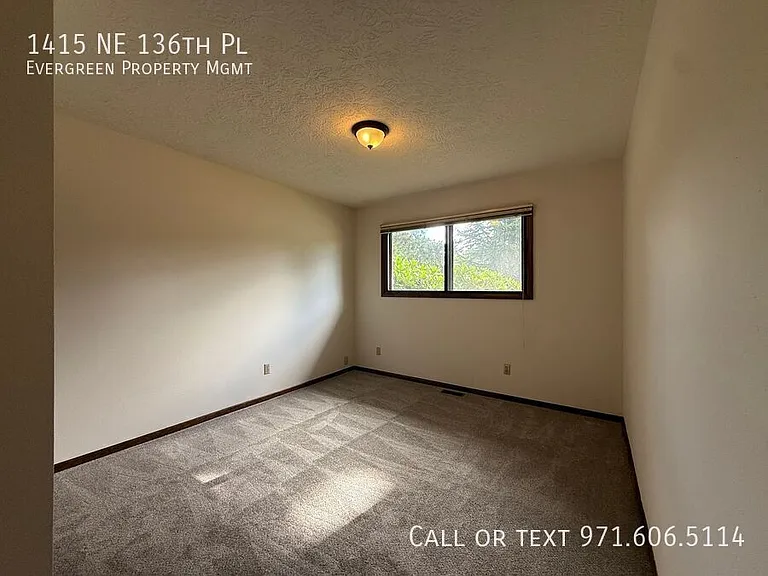 1415 NE 136th Pl — Photo 25