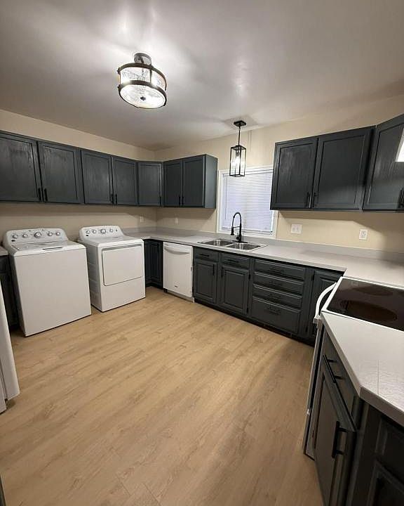 1st image of 35 Hess Ave