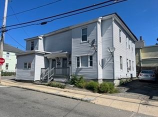 113 Shaw St, Lowell, MA 01851