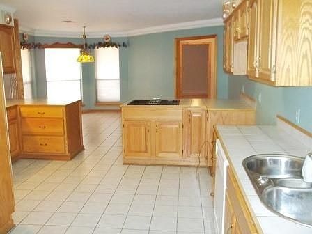 5th image of 207 Clayton Dr