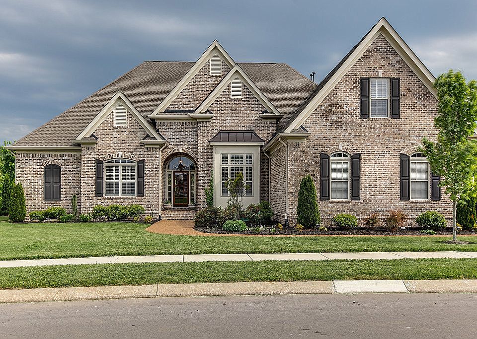 1st image of 6046 Stags Leap Way