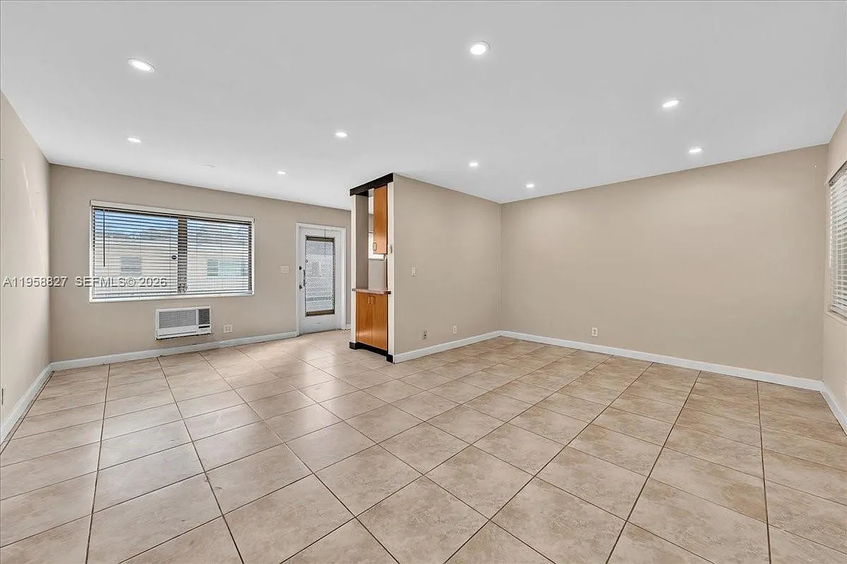Jefferson Apts Co-Op — Photo 4