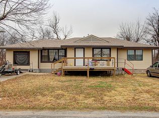 339 E Oak St, Skiatook, OK 74070