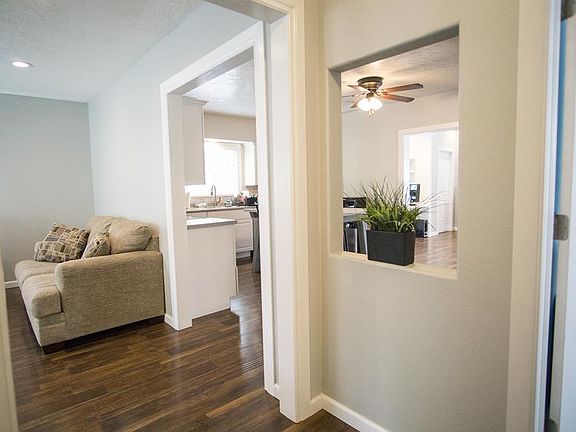 4th image of 520 Bryant Ave