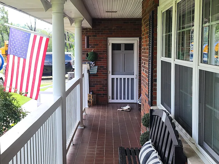 166 Brookview Dr — Photo 17