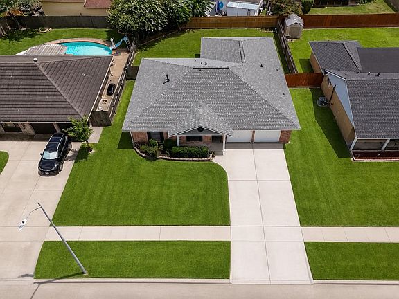 3rd image of 14318 Foxford Way
