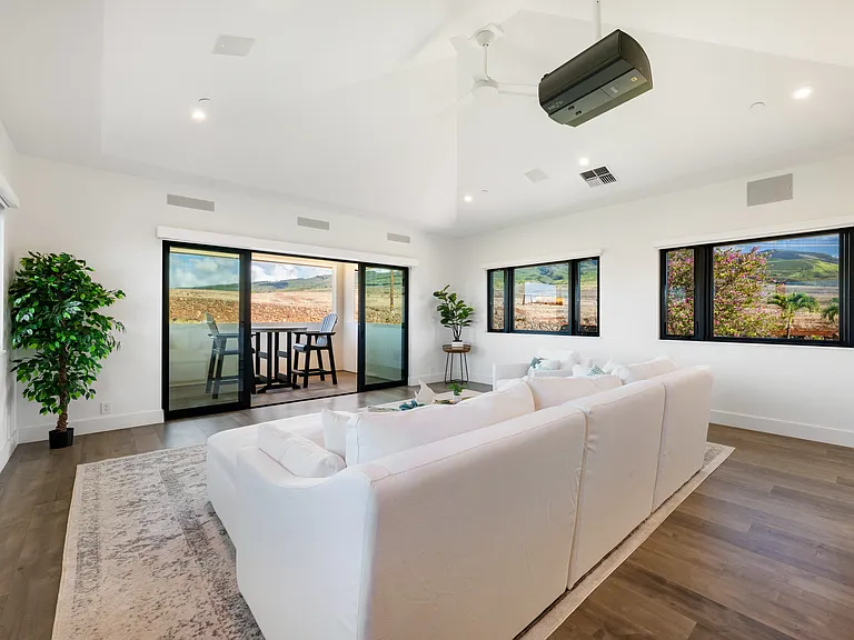 802 Anapuni Loop — Photo 12
