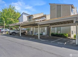Rolling Hills Condo, Renton, WA 98055