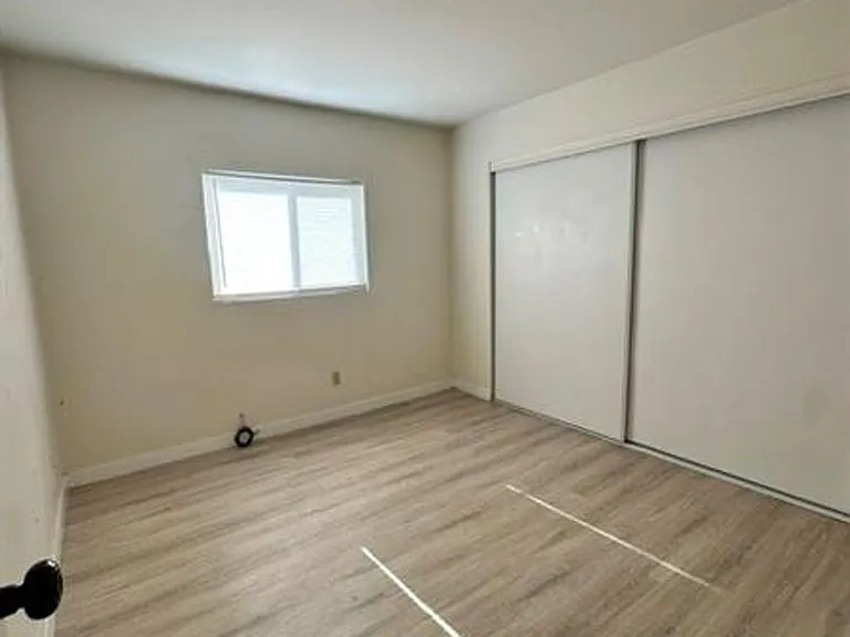 4920 Stanley Ave — Photo 21