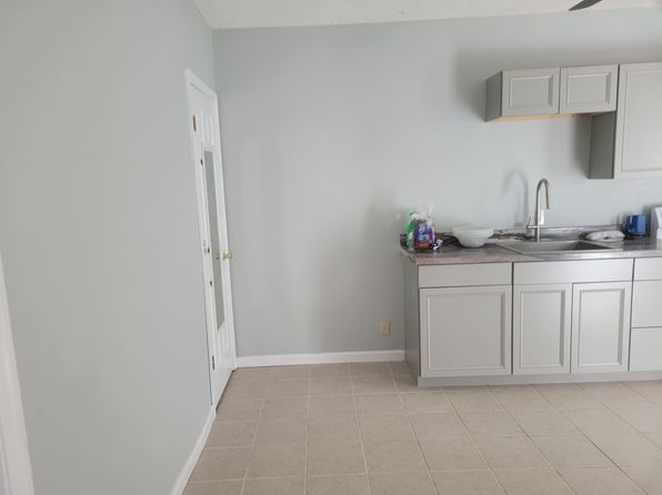 64 Spring Lake Dr
