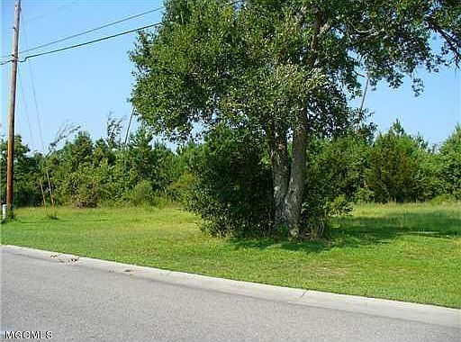 2nd image of 126 Marcie Dr