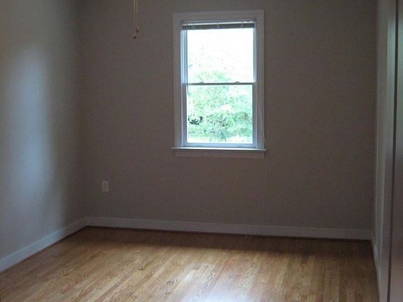 5th image of 312 W Clay St #7244290