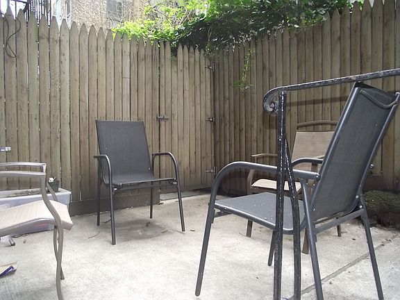 5th image of 112 E 7th St APT 3