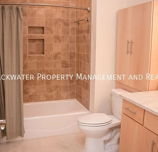 1208 Commerce St #301 — Photo 47