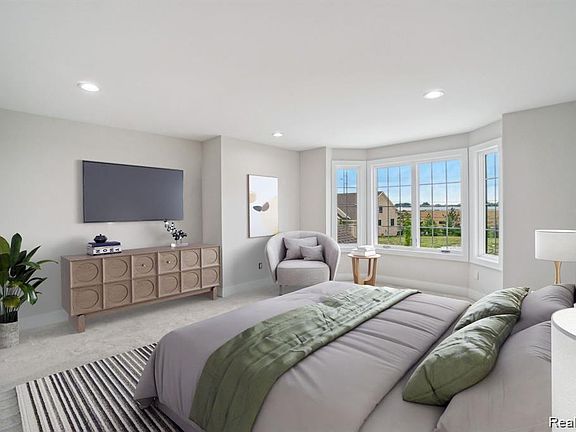 5th image of 20249 Beacon Way