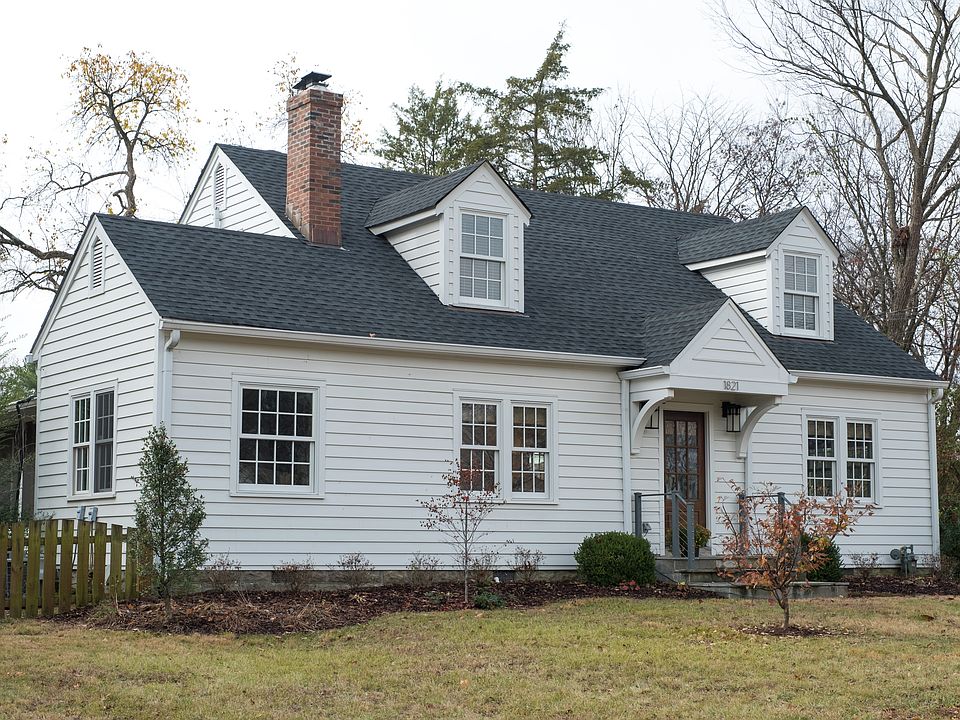 1st image of 1821 Sweetbriar Ave